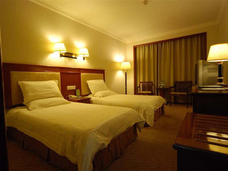 格林豪泰江阴人民中路商务酒店主图