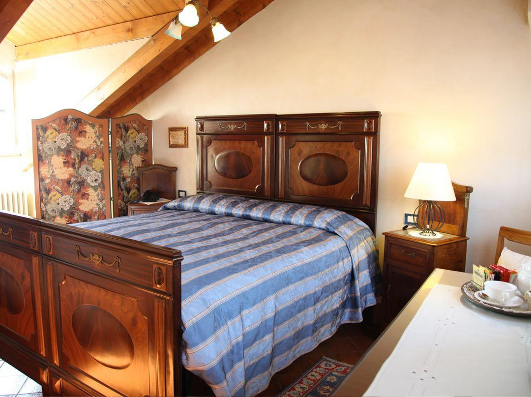 Opera酒店住宿-B&B La Corte del Ronchetto