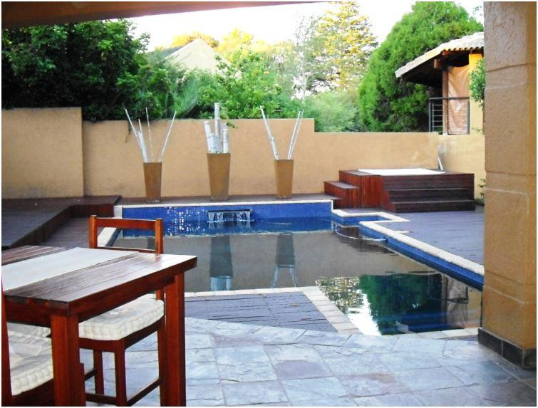 Randpark Ridge酒店住宿-Flame Lily Inn