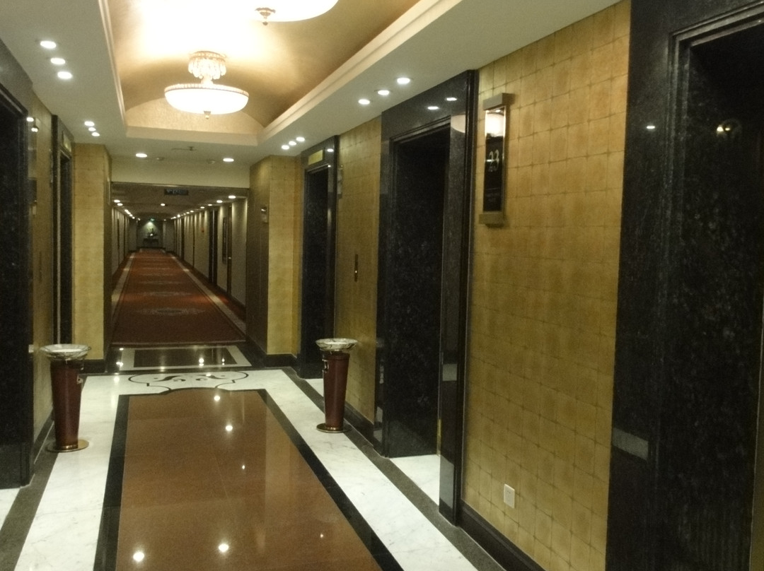 苏宁环球套房饭店主图