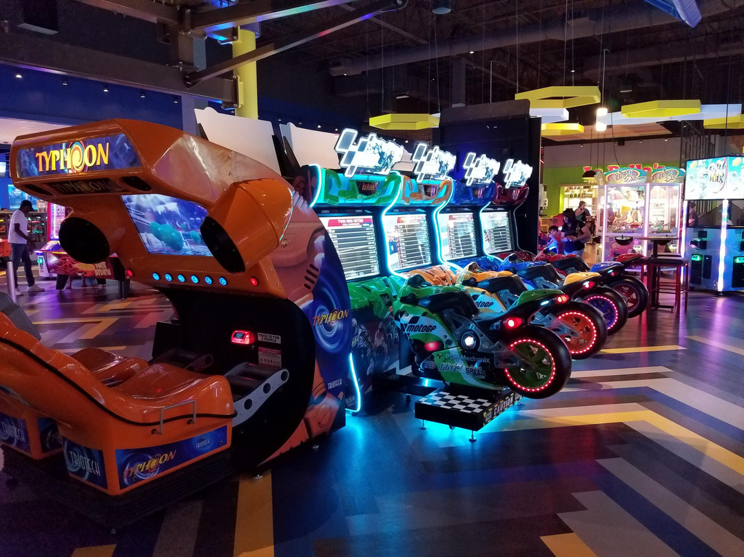 Main Event Entertainment-纽瓦克必去景点