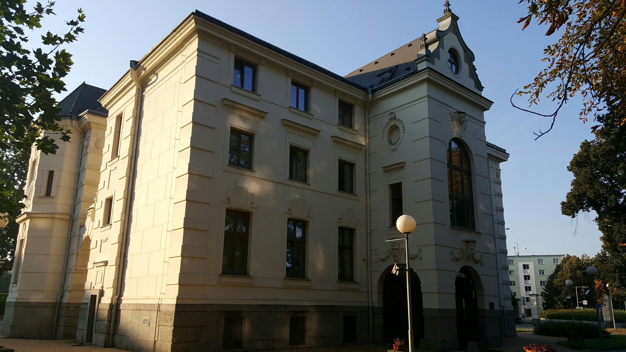 Palace Pension-官方