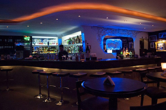 Dr. Jimmy Premium Bar