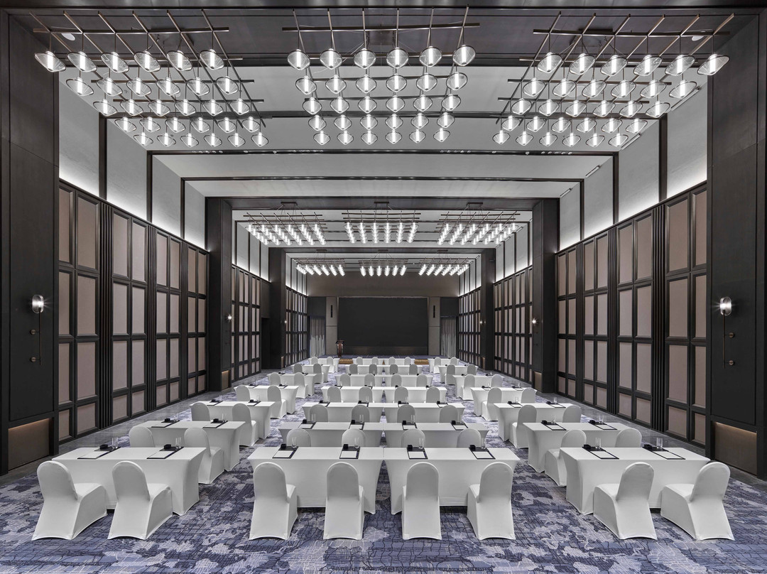 湖州西塞山鸿居主图