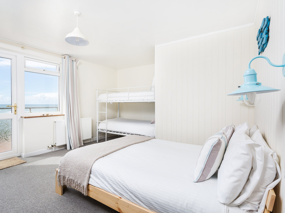 Beach House B&B主图