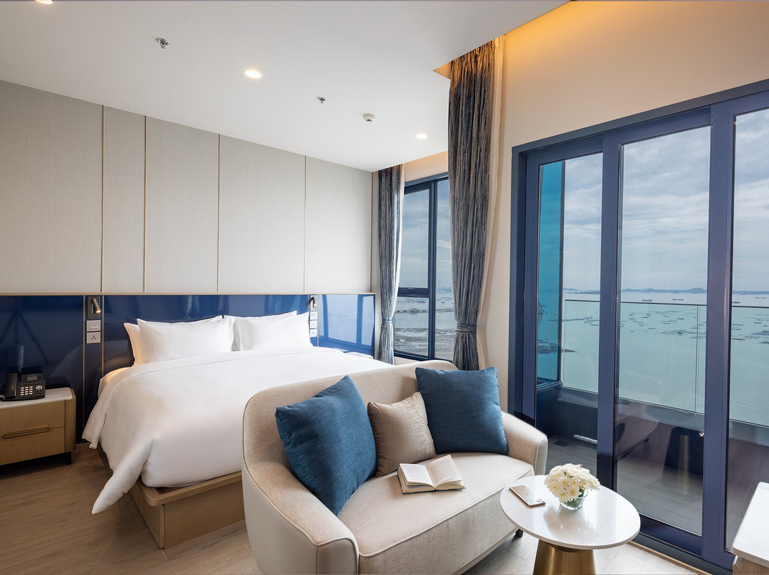S. Sriracha Hotel & Residence主图