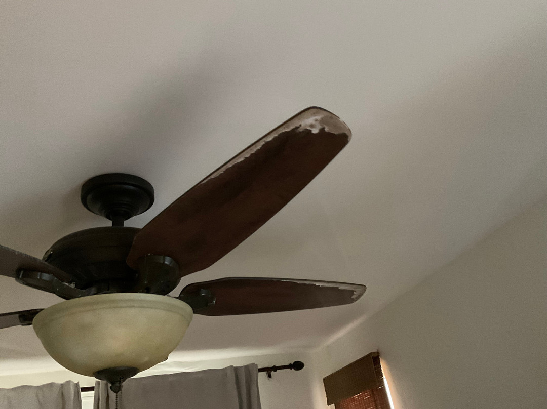 Tres Sirenas Beach Inn主图