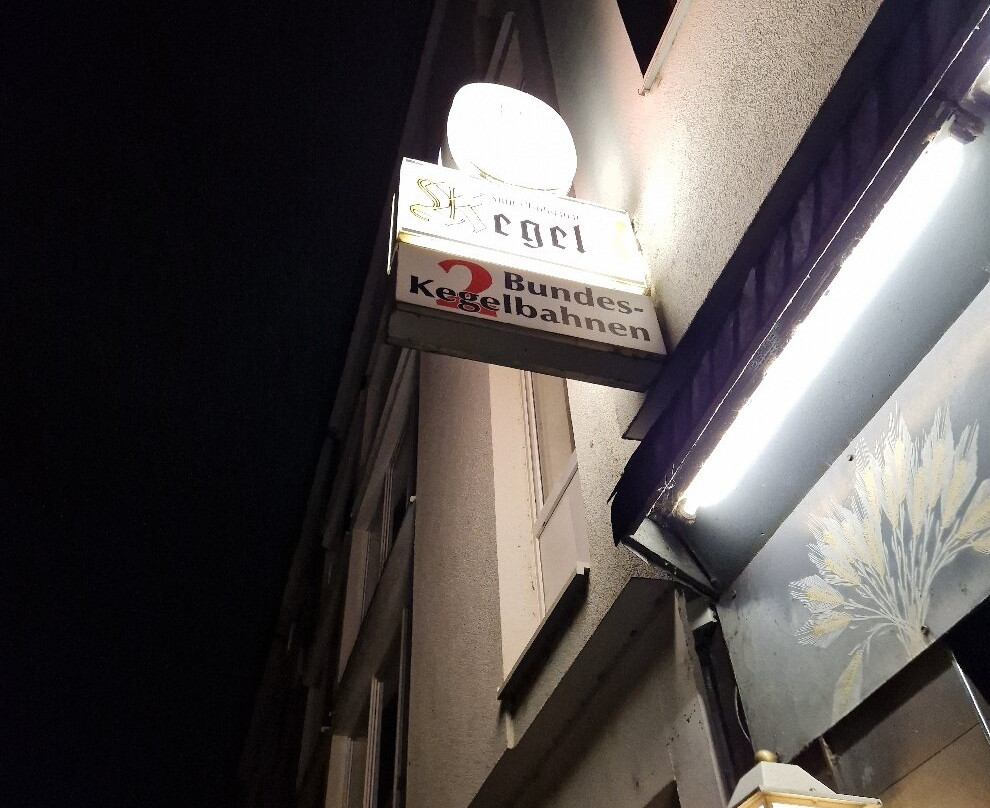 Zum Goldenen Kegel.