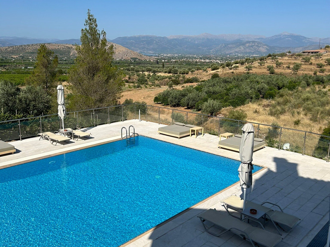 Anassia Villas主图