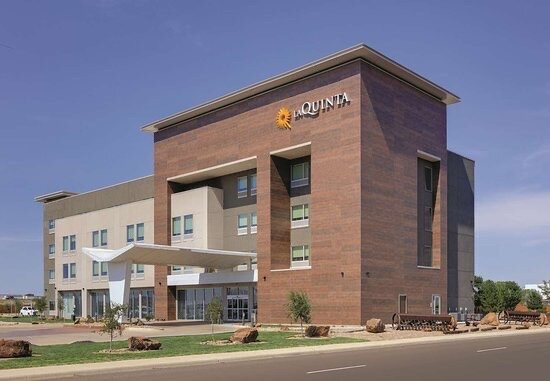 La Quinta Inn & Suites by Wyndham Amarillo Airport主图