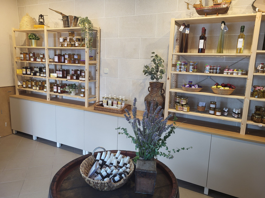 Honey shop Tafra景点图片