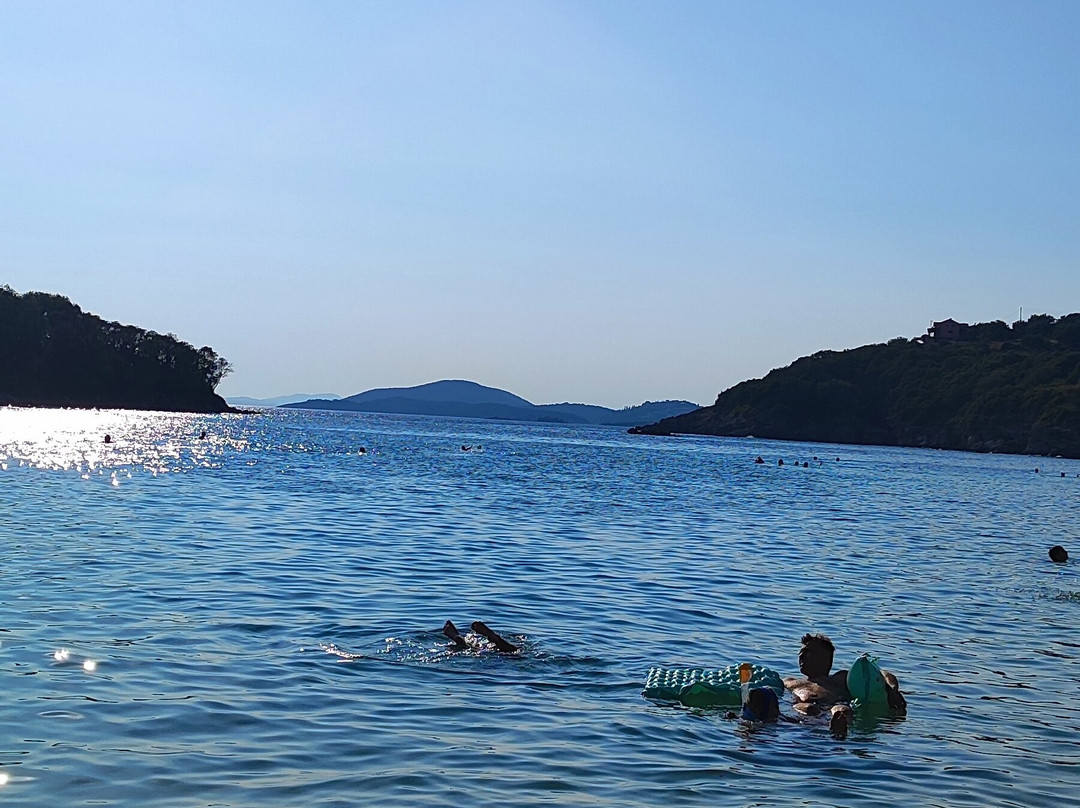 Agia Paraskevi Beach-帕蒂卡必去景点