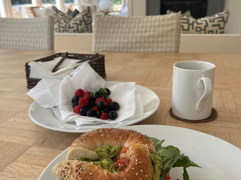 Goldbergs Bagels Sag H