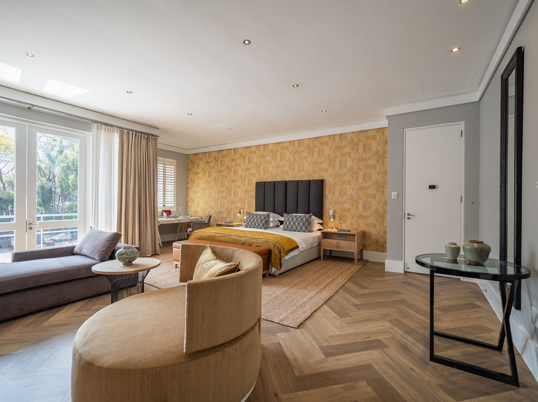 阿瑟尔广场酒店别墅主图