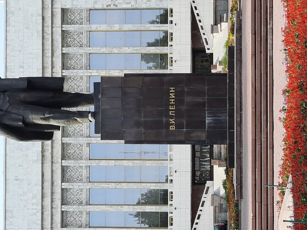 Vladimir Lenin Statue-比斯凯克必去景点