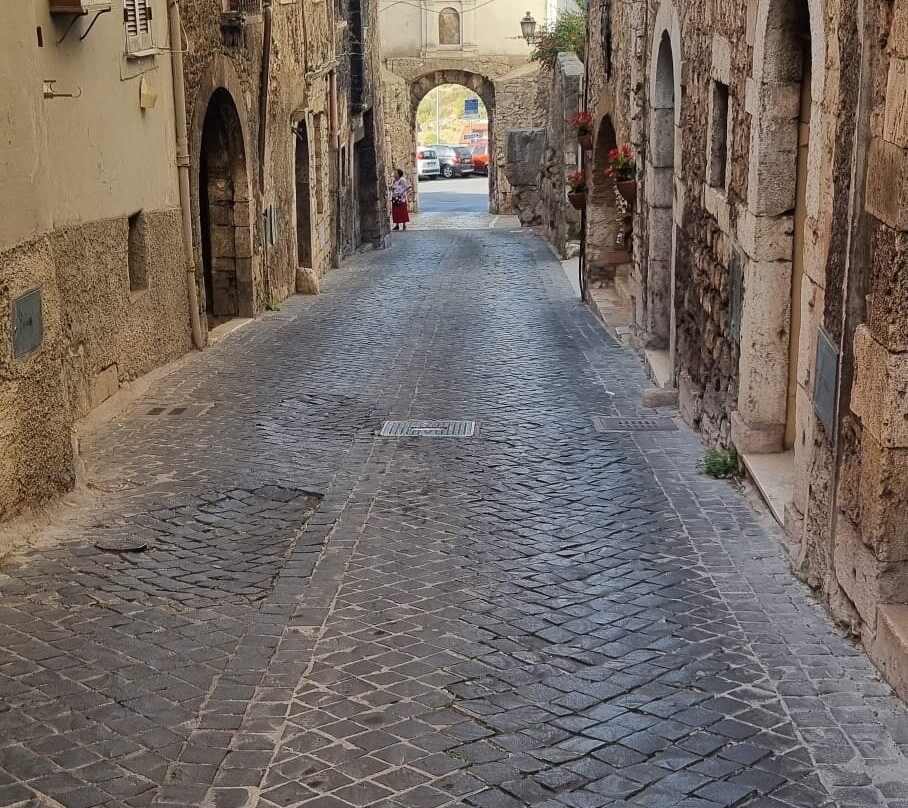 Porta San Francesco-Alatri必去景点