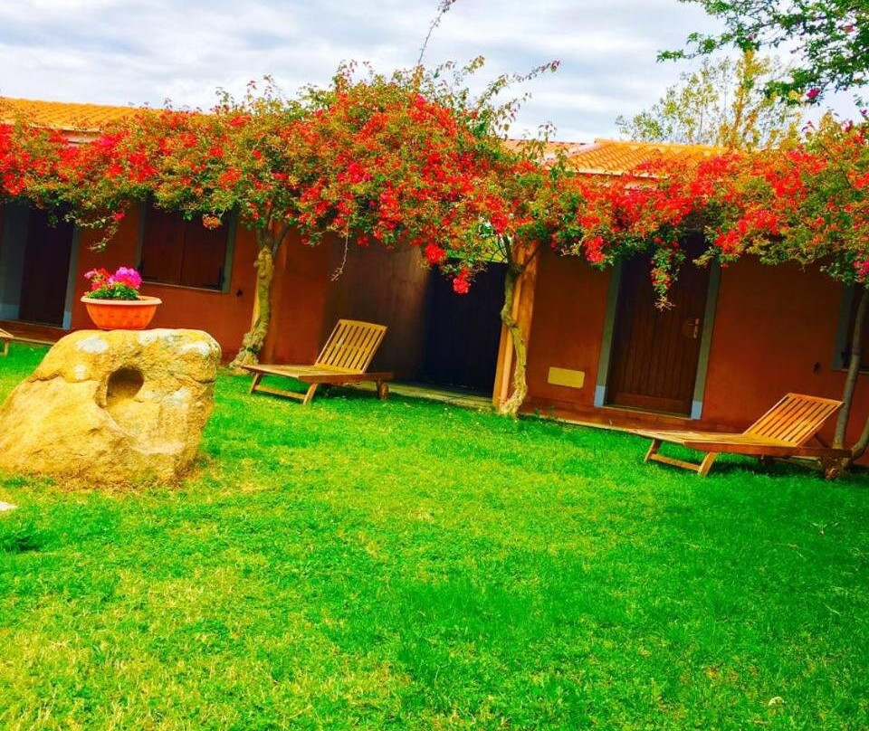 Sant' Efisio Hotel主图