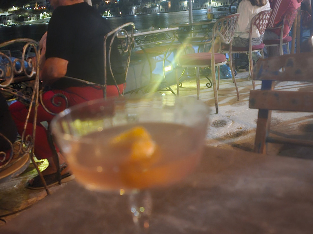 Tsati Bar-Gialos必去景点