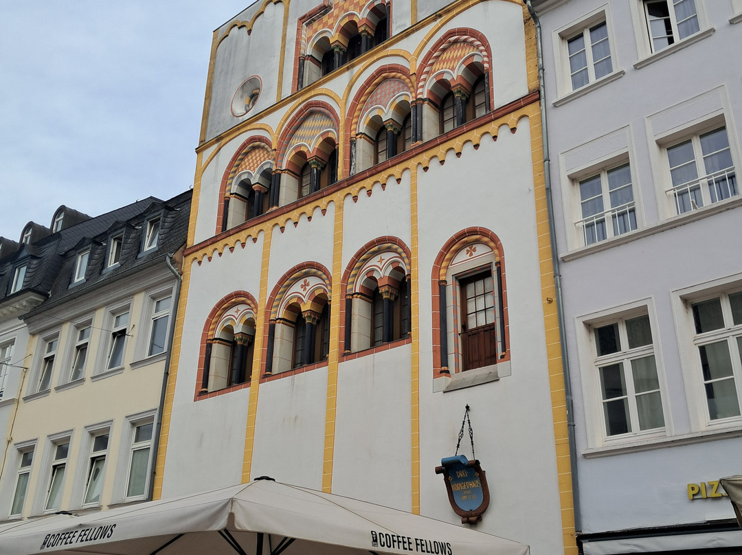 Dreikönigenhaus (House of the three Magi)-特里尔必去景点