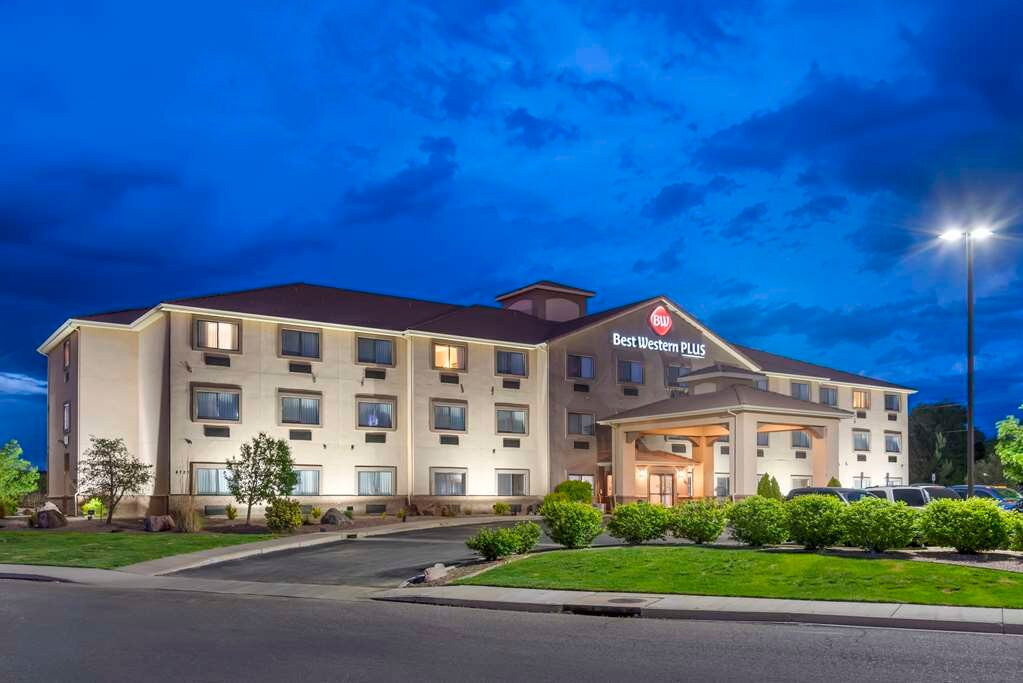 Best Western Plus Eagleridge Inn & Suites主图