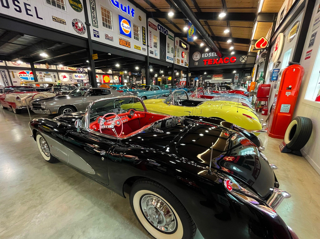 Barry's Car Barn景点图片