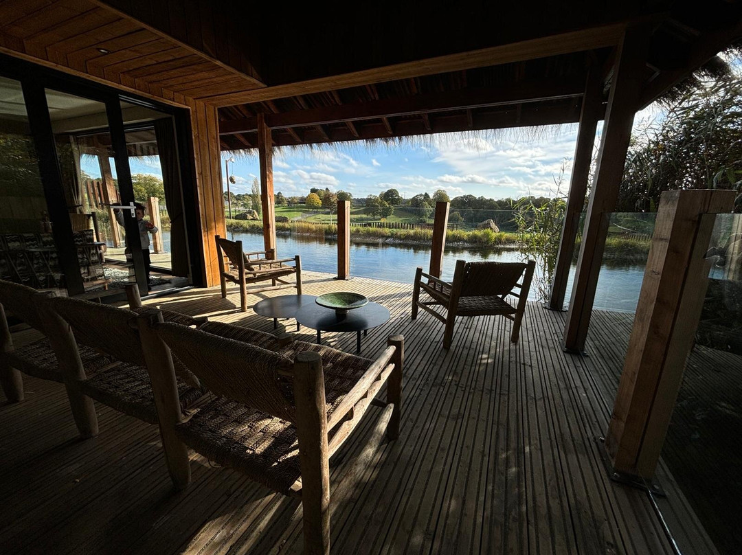 Safari Lodges At West Midlands Safari Park主图