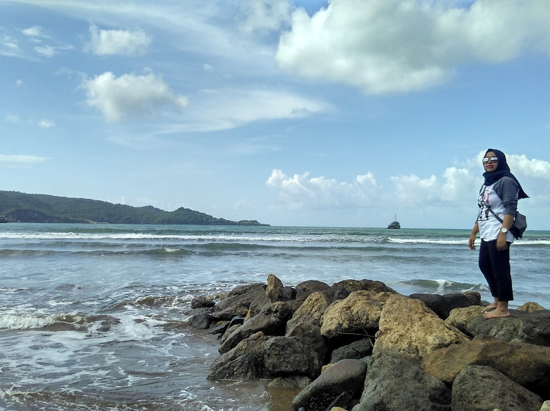 Teleng Ria Beach景点图片