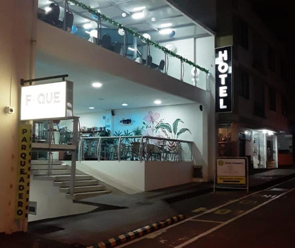 克里斯塔勒斯酒店