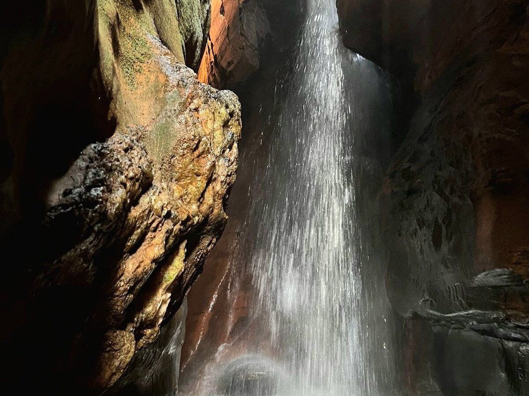 Andorinhas Waterfall-欧鲁普雷图必去景点