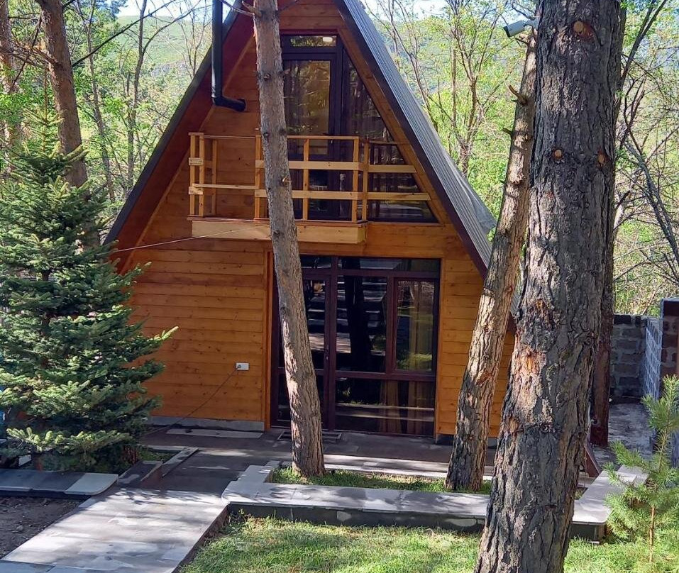 VulkanRoad Cottage