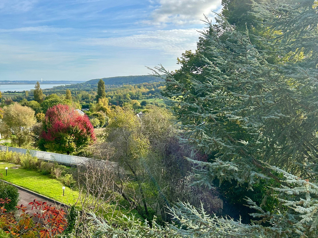 佩讷德皮罗曼蒂卡酒店主图