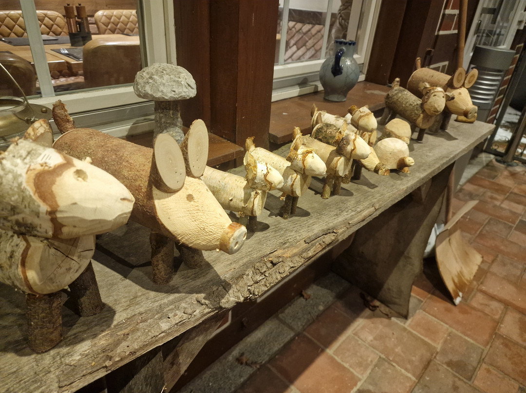 兰德宫伊登酒店主图