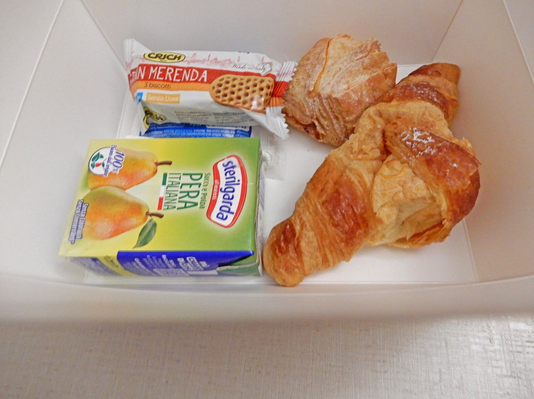 新皮欧内酒店主图