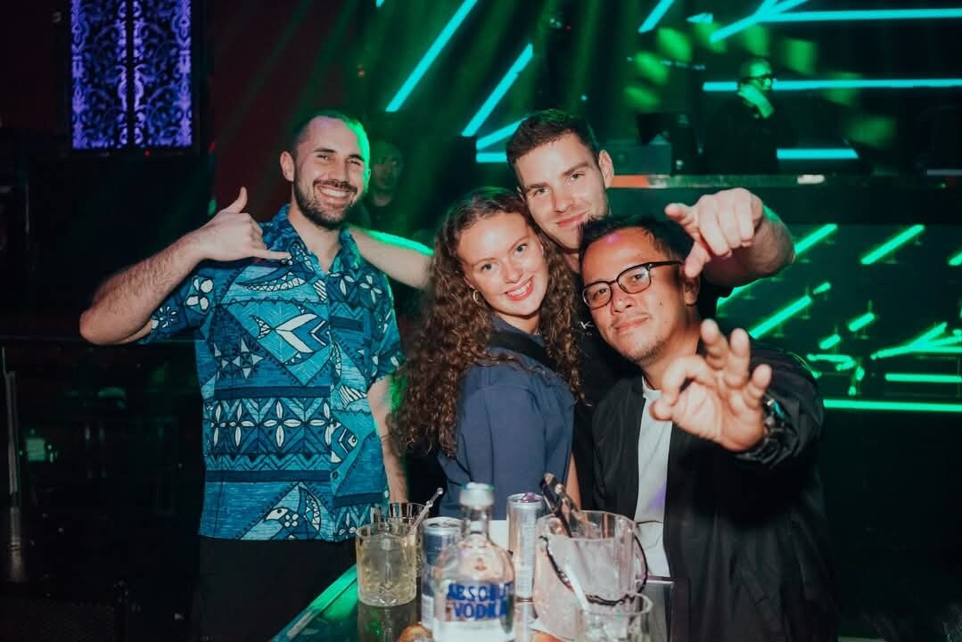 Makati : Music Clubs, Rooftops, and Go Go Bars Nightlife Tour-马卡蒂必去景点