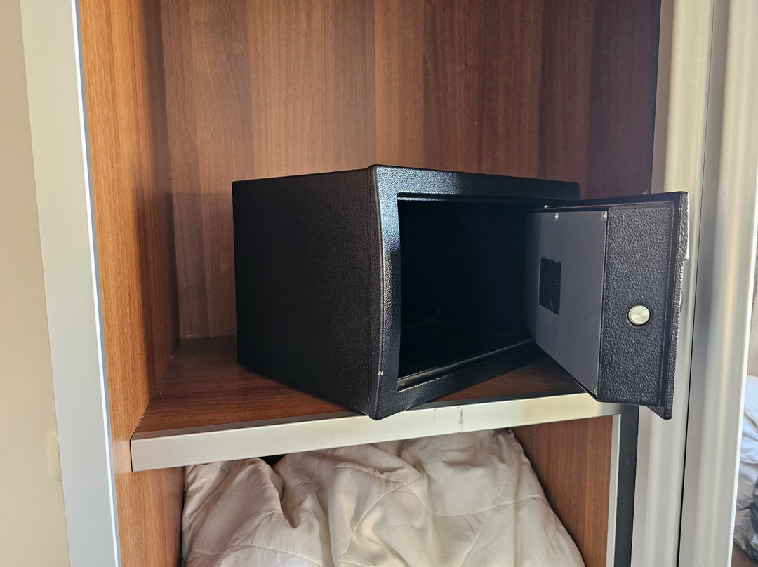 Ramon Suites Hotel主图