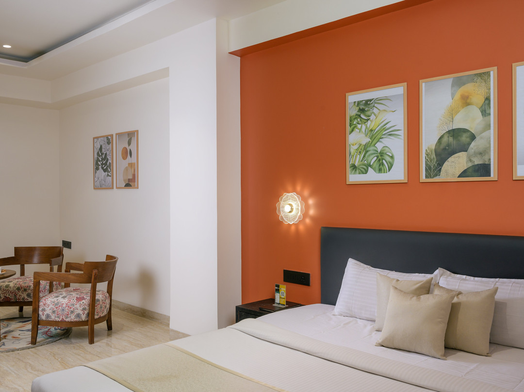 The Grand Neelam主图