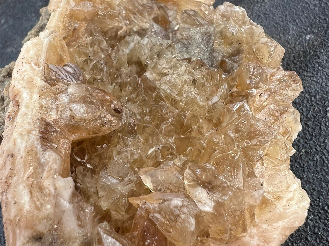 Fort Drum Crystal Mine-奥基乔比必去景点