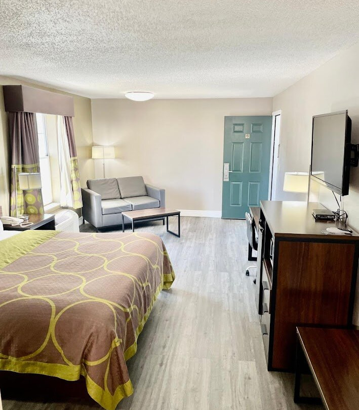 Super 8 By Wyndham Bay St. Louis主图