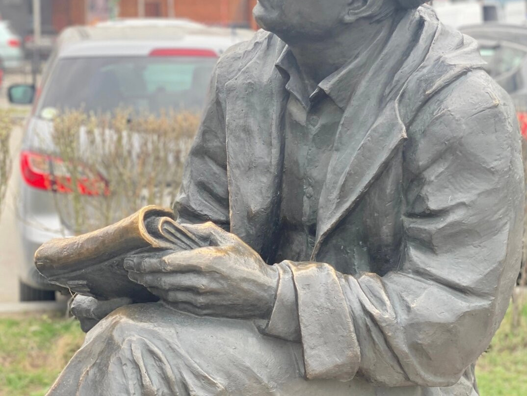 Monument to Surveyors-伊尔库茨克必去景点