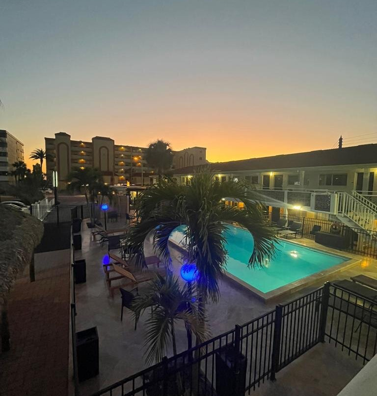 Holiday Isles Resort主图