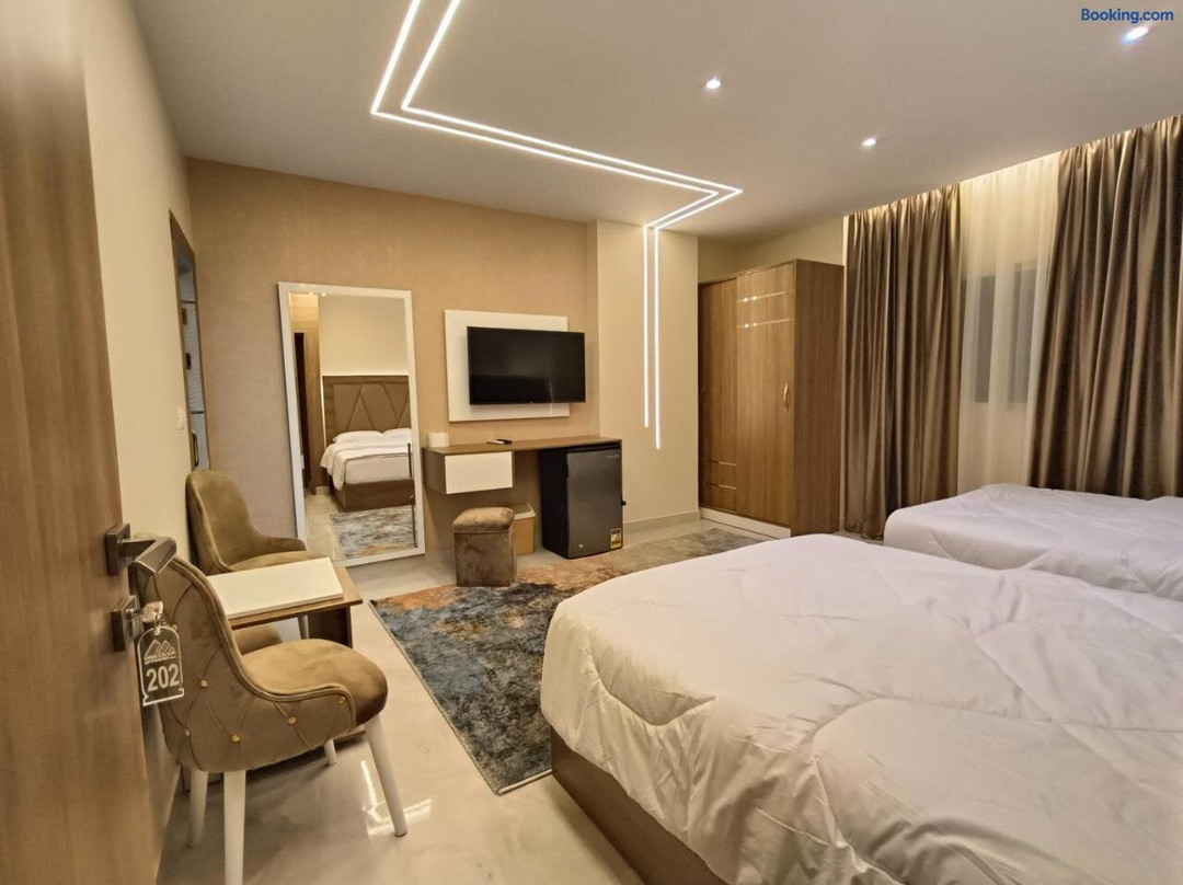 Discover Pyramids Inn