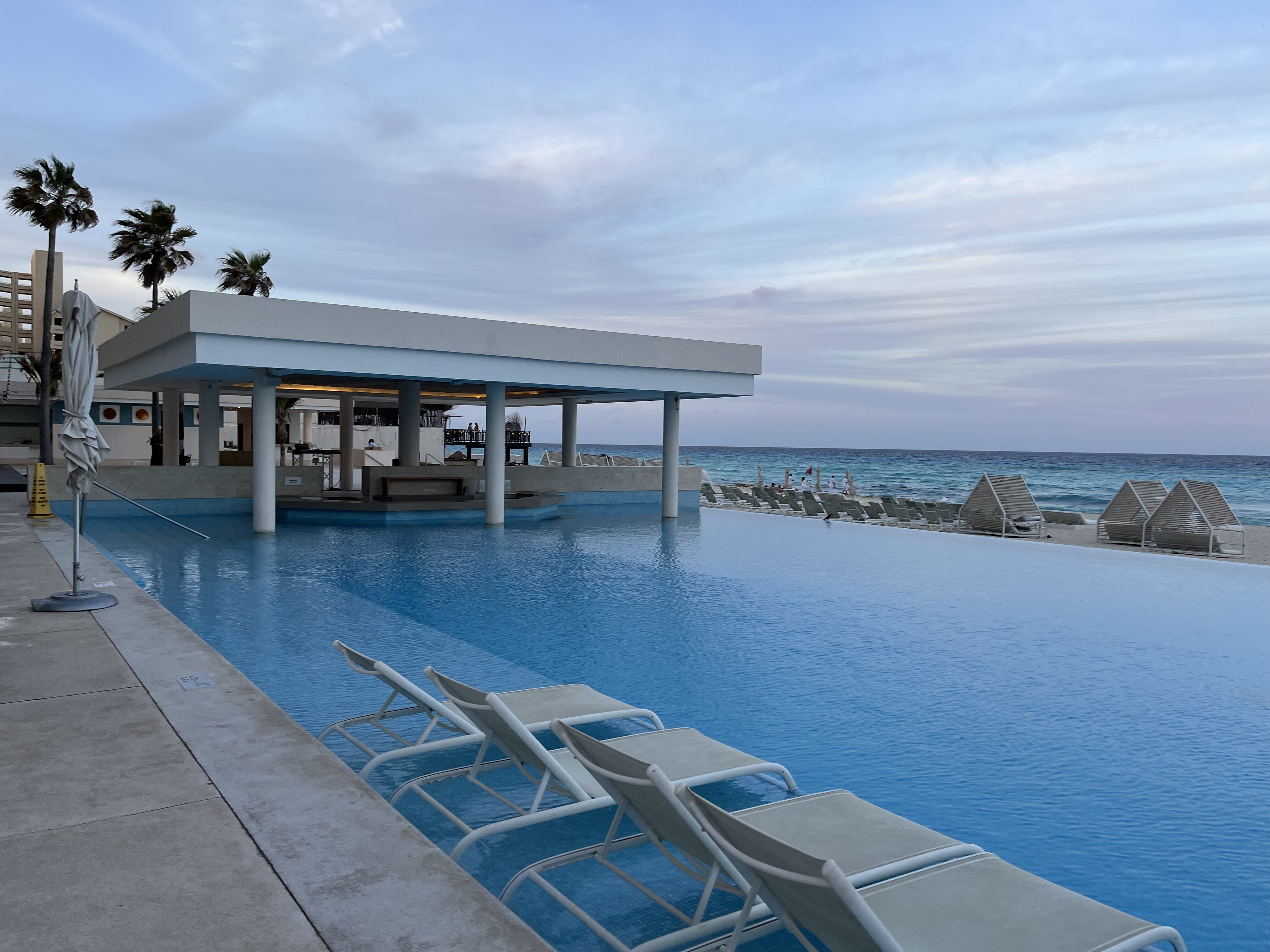 Iberostar Selection Coral Cancún-泳池