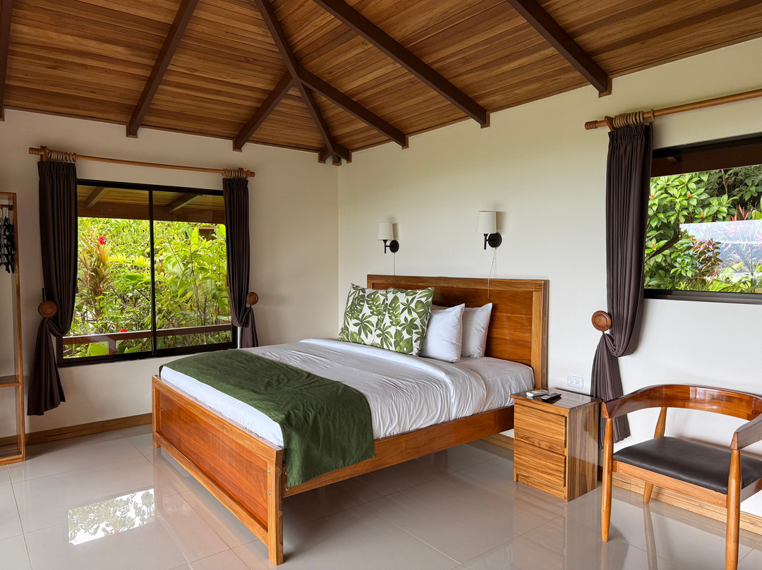 Drake Bay Greenleaf主图