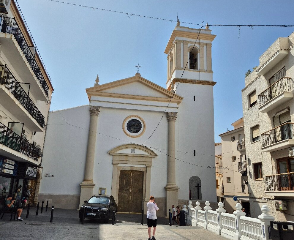 Església de Sant Jaume i Santa Anna-贝尼多姆必去景点