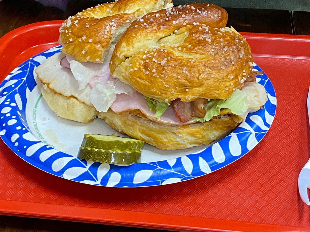 Yoder’s Red Barn Shoppes-Shipshewana必去景点