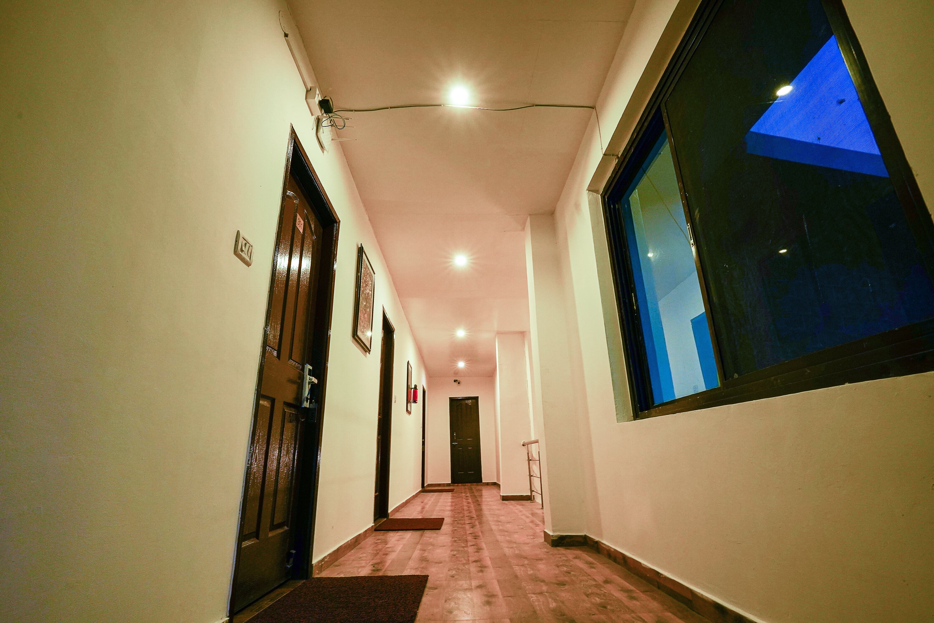 Hotel Sagarmatha by Solitude Stays-浴室