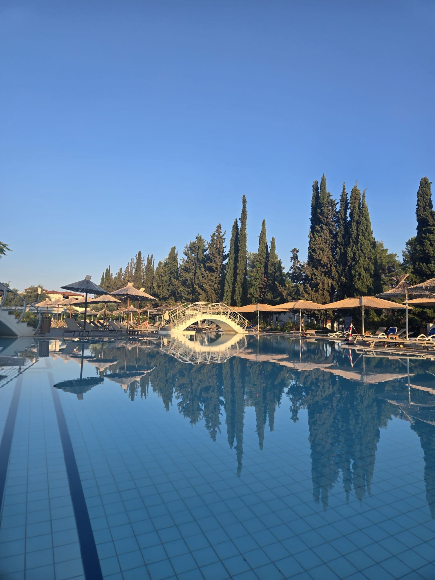 Eretria Hotel & Spa Resort-泳池