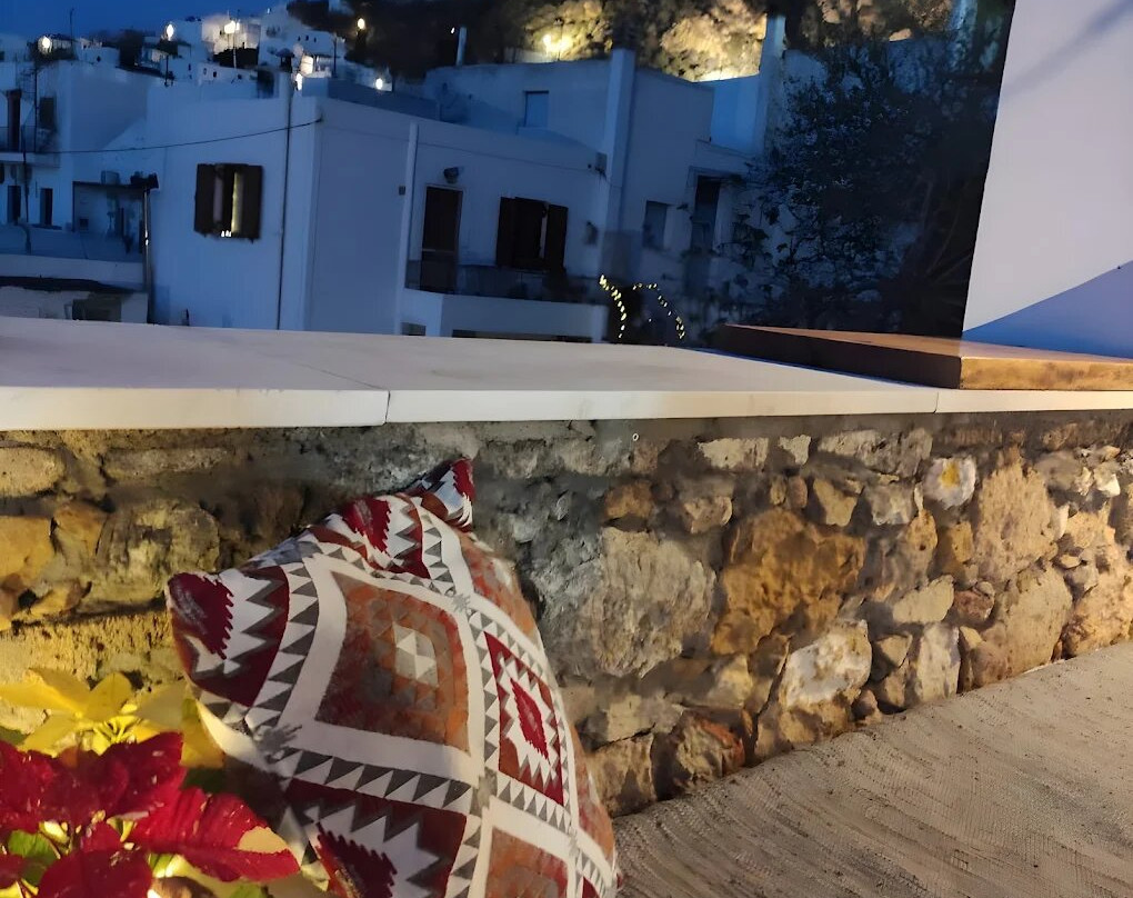 Aeolia All Day Cafe, Pizza and Cocktails Bar