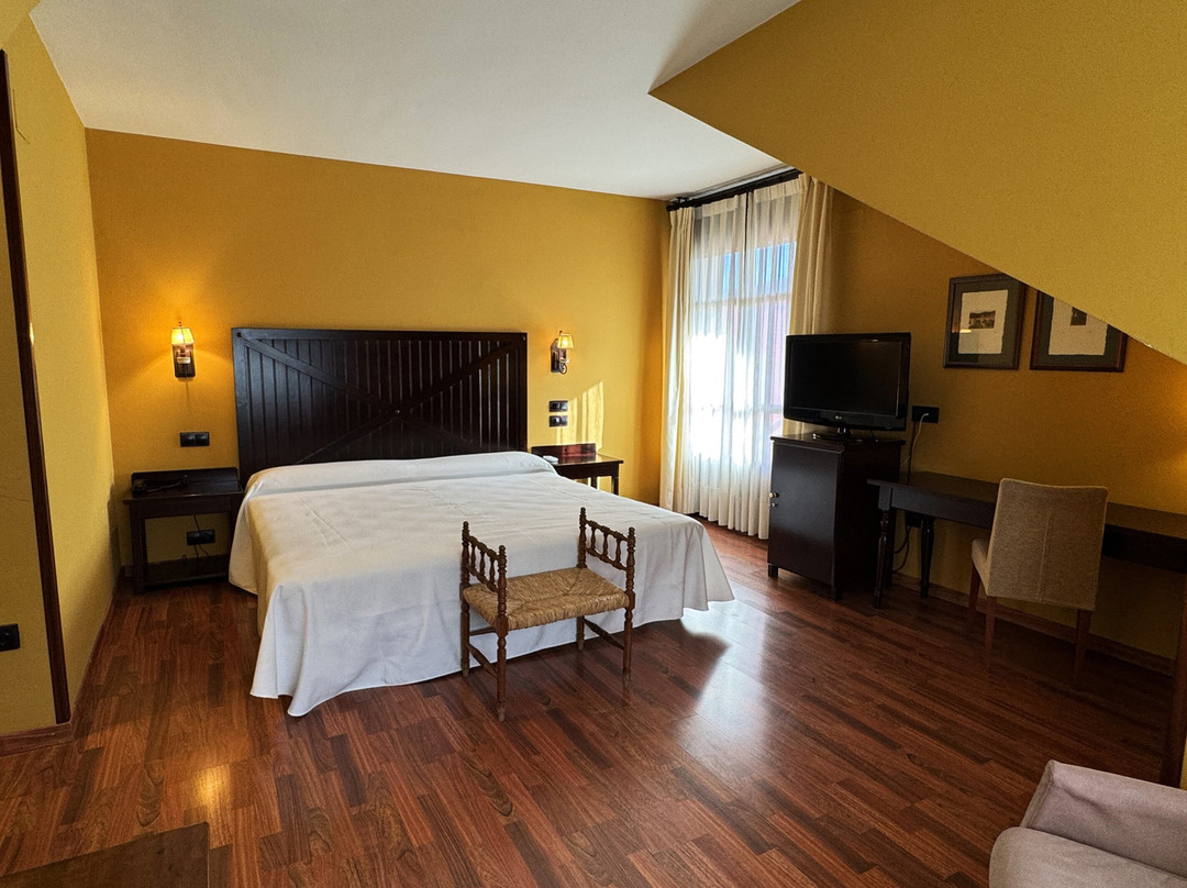 Hotel Cotiella主图