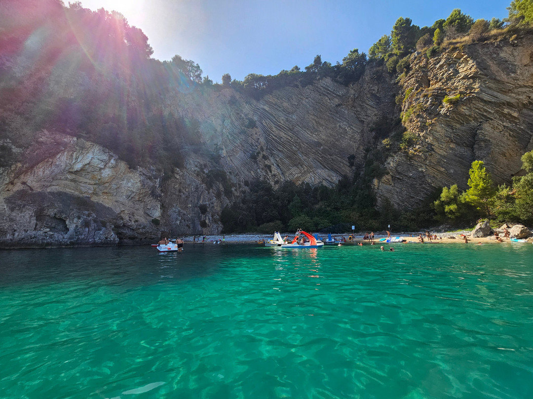 Baia del Buon Dormire-Faracchio必去景点